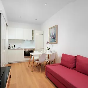 35qm Deluxe Im Stil Design Vosteen Naehe Der Kaiserburg , Nürnberg Deutschland